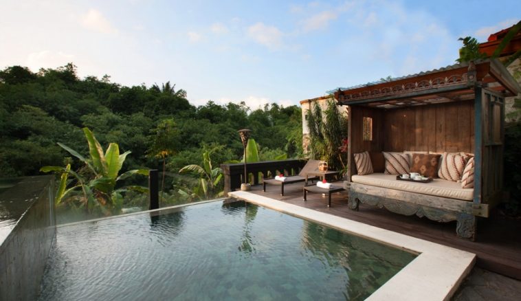 tips wisata villa murah