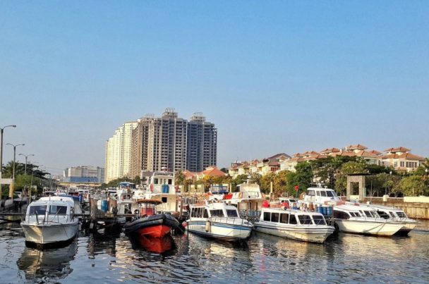 pelabuhan marina
