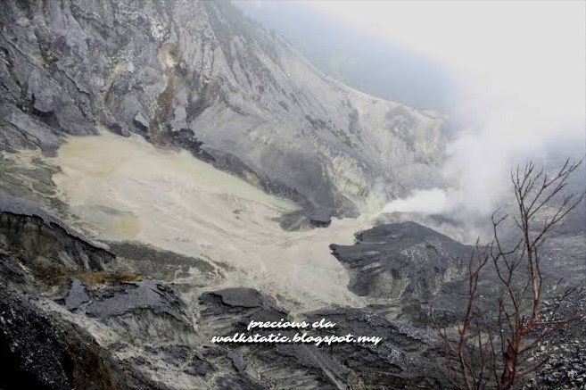 kawah domas