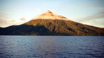 Gunung Karangetang Kabupaten Sitaro