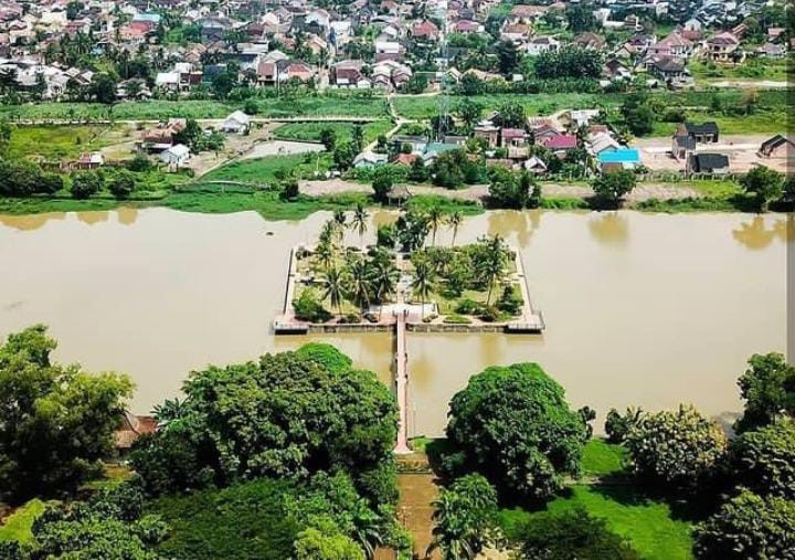 situs karanganyar