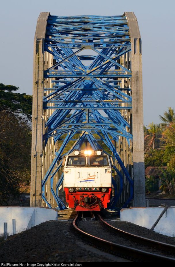 jadwal kereta karawang cikarang