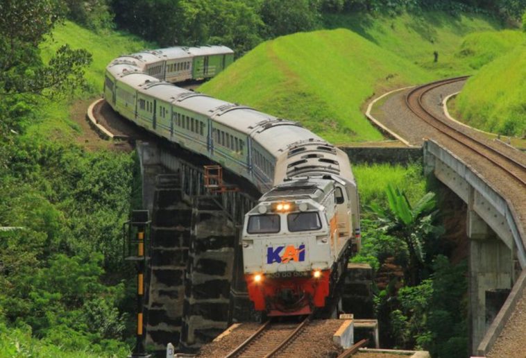 Jadwal Kereta Penataran