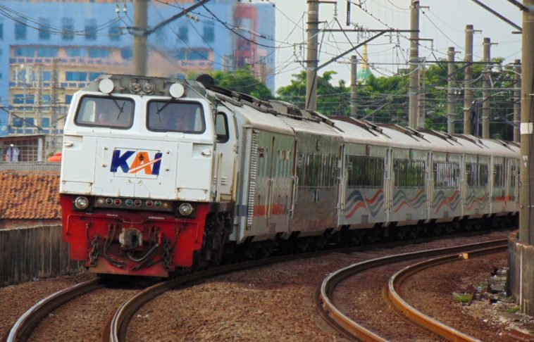 jadwal kereta api semarang poncol