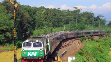 Kereta Api Bandung Jogja
